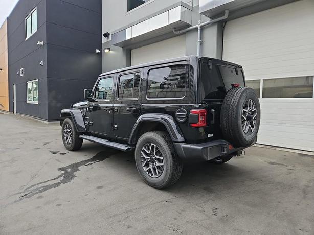 2024 Jeep Wrangler Sahara 4 Door 4x4 | Heated Seats! image 4