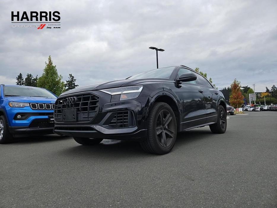 2019 Audi Q8 Progressiv display photo