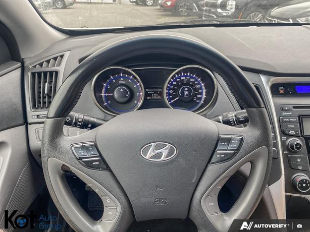 2012 Hyundai Sonata GLS BLUETOOTH! HEATED SEATS! image 7