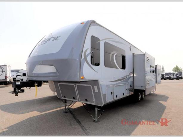 Used 2015 Highland Ridge RV Open Range 311FRL image 3