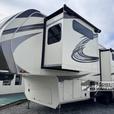 Used 2020 Grand Design Solitude 310GK thumbnail image 3