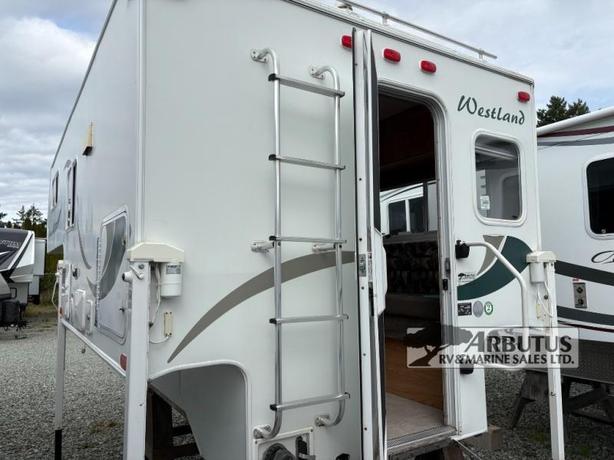 Used 2011 Westland RV Travelaire 80W image 5