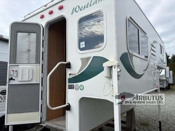Used 2011 Westland RV Travelaire 80W image 6