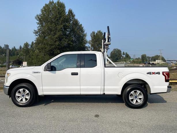 2016 Ford F-150 SuperCab 6.5 foot box  4WD TRAFFIC CONTROL SIGN image 2