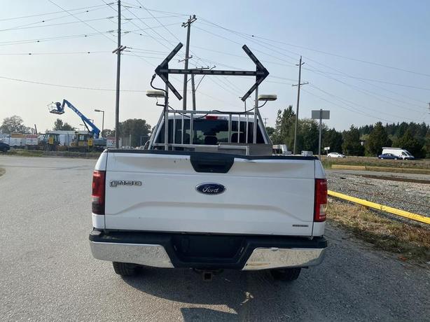 2016 Ford F-150 SuperCab 6.5 foot box  4WD TRAFFIC CONTROL SIGN image 4