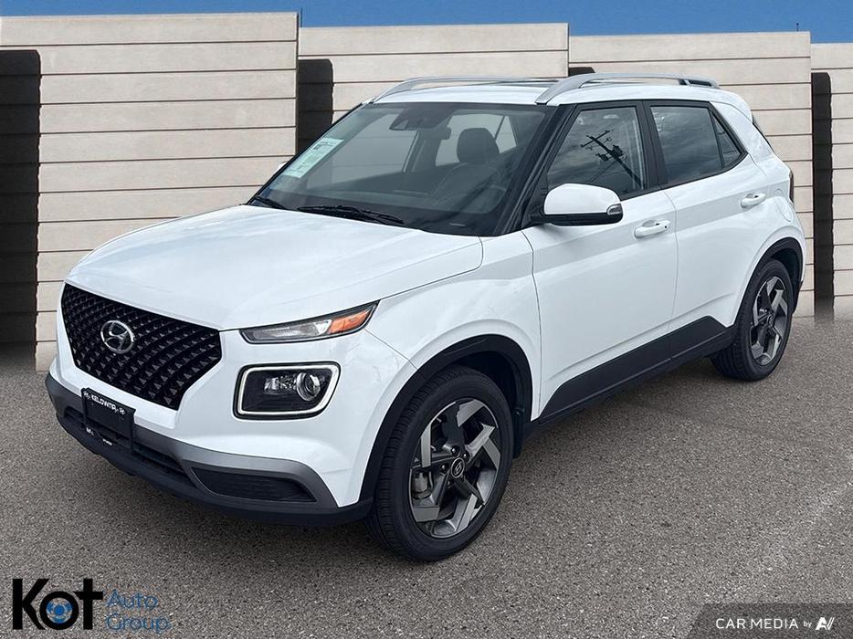 2022 Hyundai Venue Ultimate display photo
