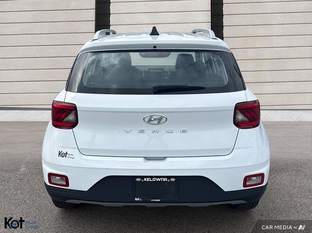2022 Hyundai Venue Ultimate image 5