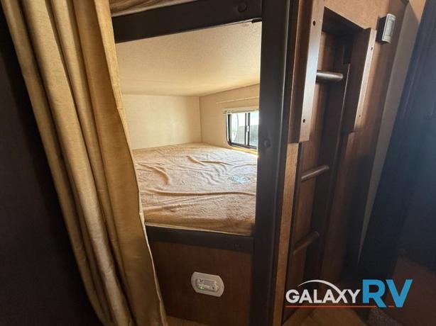 Used 2018 Forest River Salem Cruise Lite 263BHXL image 7