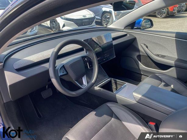 2024 Tesla Model 3 Base PANORAMIC SUNROOF! LEATHER INTERIOR! BLUETOOTH! image 6
