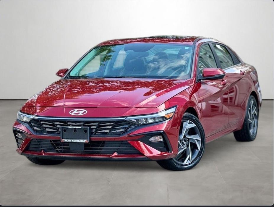 2024 Hyundai Elantra Hybrid Luxury - No Accidents, One Owner, Leather display photo