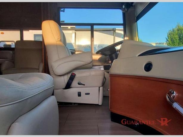 Used 2018 Tiffin Motorhomes Allegro Red 33AA image 8