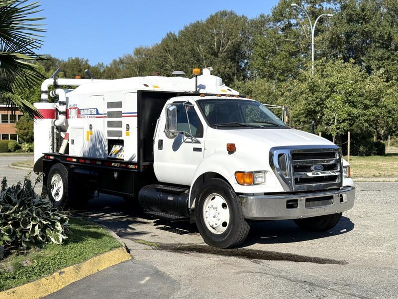 2006 Ford F-650 Vacuum Truck  2WD Diesel display photo