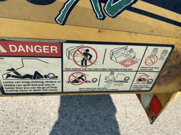 2010 Vermeer Corporation BC1200XL Wood Chipper shredder Diesel image 8