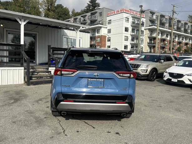 2023 Toyota RAV4 image 7
