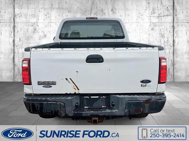 2008 Ford Super Duty F-250 SRW XL image 6