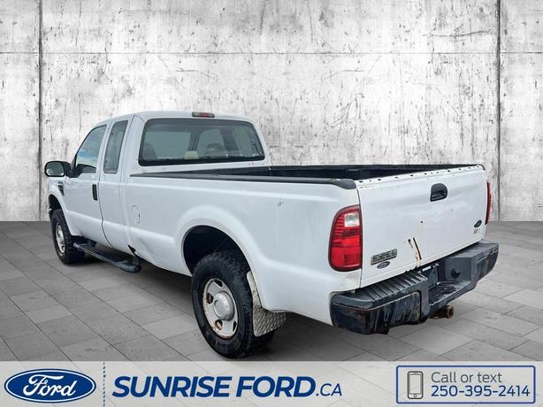 2008 Ford Super Duty F-250 SRW XL image 7
