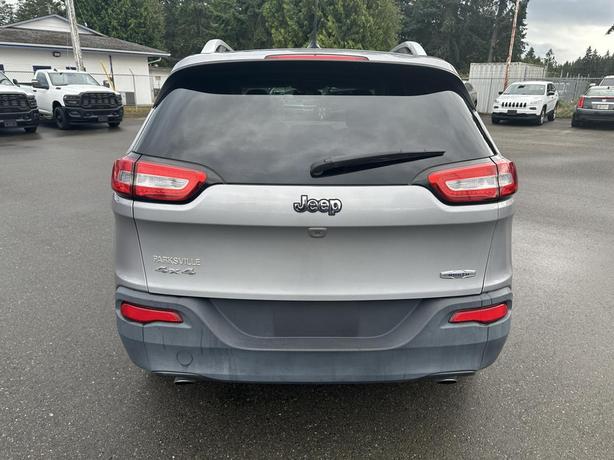 2014 Jeep Cherokee 4X4 image 4