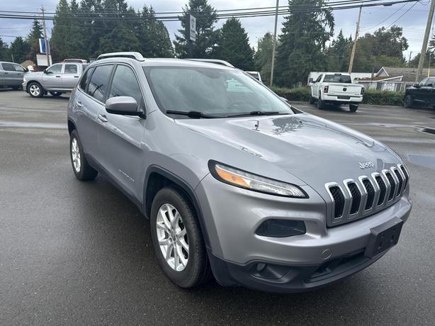 2014 Jeep Cherokee 4X4 image 7