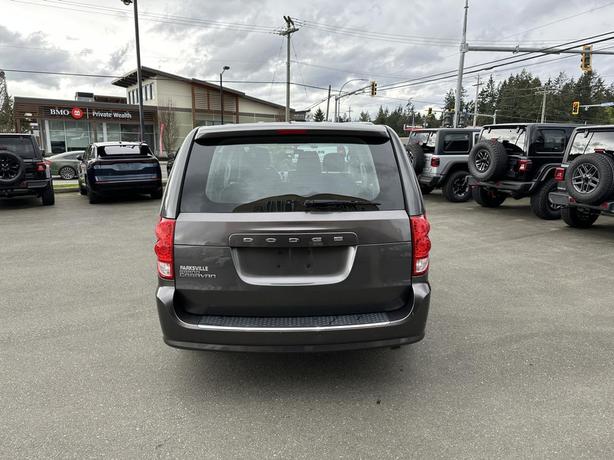 2016 Dodge Grand Caravan Value Package image 4