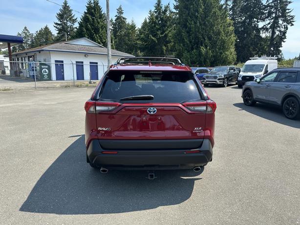 2020 Toyota RAV4 Hybrid Xle image 4