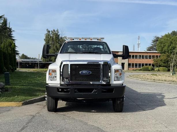 2018 Ford F-750 22-Foot Roll-Off Flat Deck Diesel Tow Truck with Wheel Lift image 3