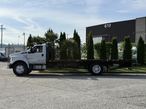 2018 Ford F-750 22-Foot Roll-Off Flat Deck Diesel Tow Truck with Wheel Lift image 6