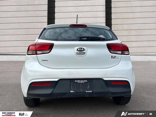 2021 Kia Rio5 LX image 5