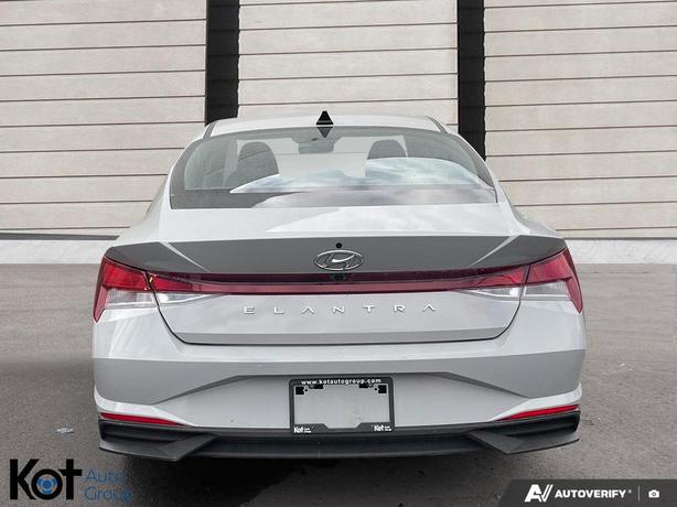 2021 Hyundai Elantra Preferred COLLISION AVOIDANCE! BLUETOOTH! HEATED SEATS! image 5