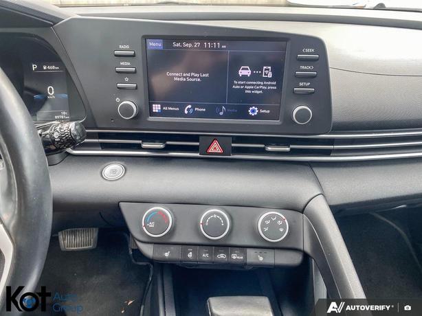 2021 Hyundai Elantra Preferred COLLISION AVOIDANCE! BLUETOOTH! HEATED SEATS! image 6