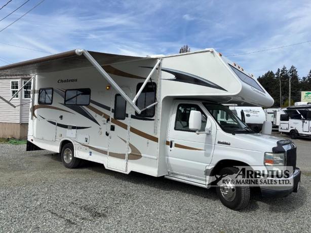 Used 2010 Thor Motor Coach Chateau 25C image 5