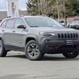 2019 Jeep Cherokee Trailhawk - 4x4, No Accidents, Low Mileage thumbnail image 4