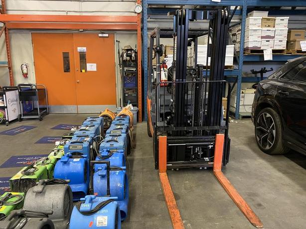 2021 Toyota 8FGU18 3 stage Propane Forklift image 1