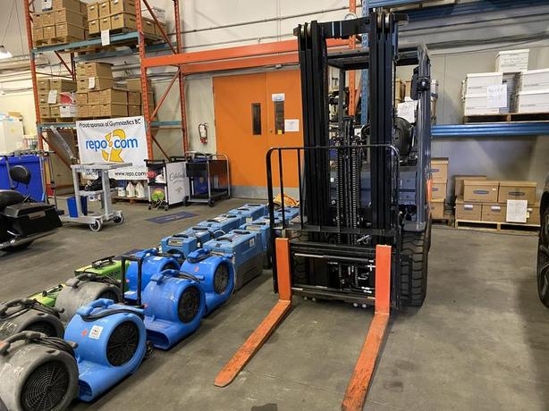 2021 Toyota 8FGU18 3 stage Propane Forklift image 2