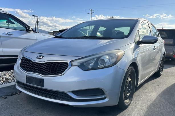 2016 Kia Forte LX image 1