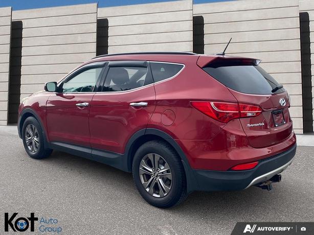 2013 Hyundai Santa Fe Premium TOW HITCH! HEATED SEATS! BLUETOOTH! image 4