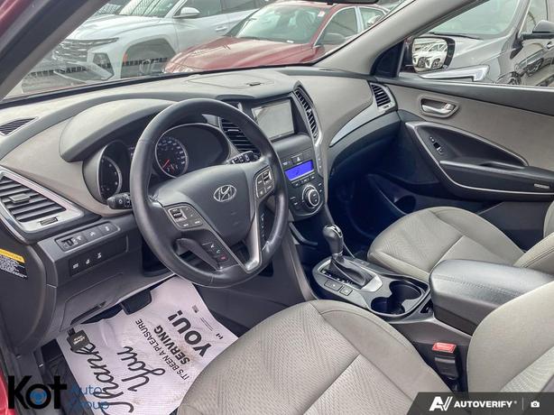 2013 Hyundai Santa Fe Premium TOW HITCH! HEATED SEATS! BLUETOOTH! image 6