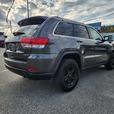 2019 Jeep Grand Cherokee Laredo E | Remote Proximity Keyless Entry | Quadra-Trac thumbnail image 3