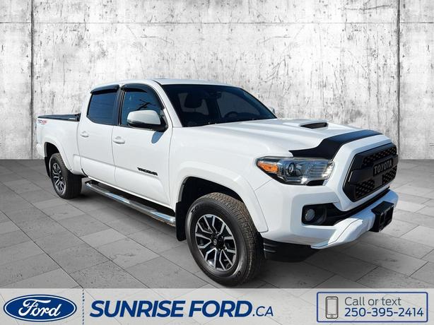 2020 Toyota Tacoma Trd Sport, EQUIPPED W/ TONNEAU COVER AND BACK RACK image 1