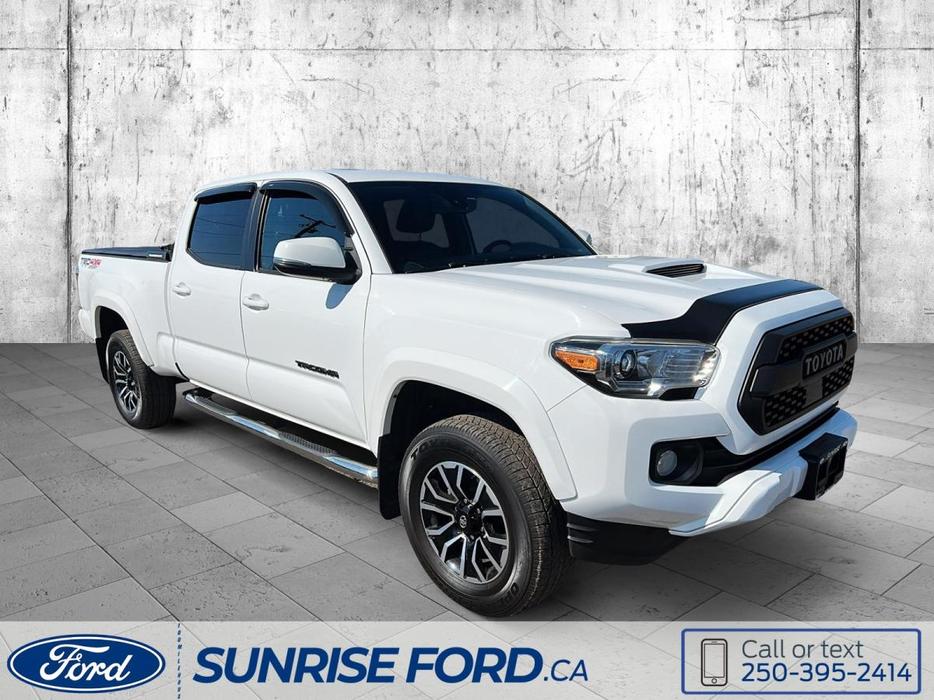 2020 Toyota Tacoma Trd Sport, EQUIPPED W/ TONNEAU COVER AND BACK RACK display photo