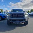2022 Nissan Frontier Crew Cab PRO-4X Standard Bed 4x4 | One Owner! thumbnail image 2