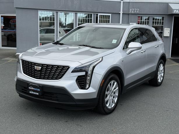 2019 Cadillac XT4 Luxury AWD -No Reported Accidents & Memory Seats image 1