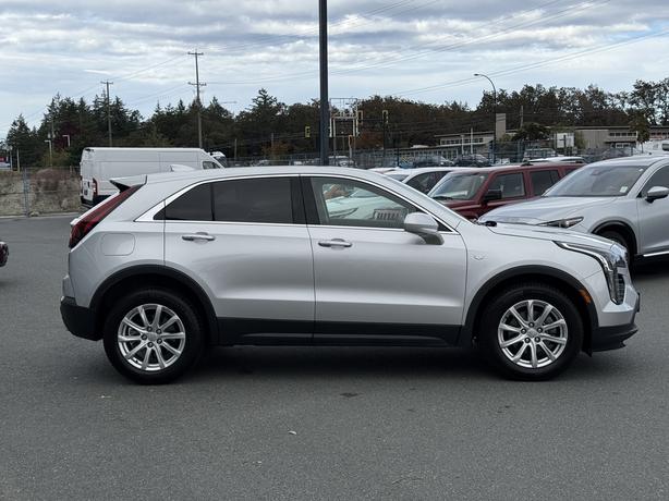 2019 Cadillac XT4 Luxury AWD -No Reported Accidents & Memory Seats image 5