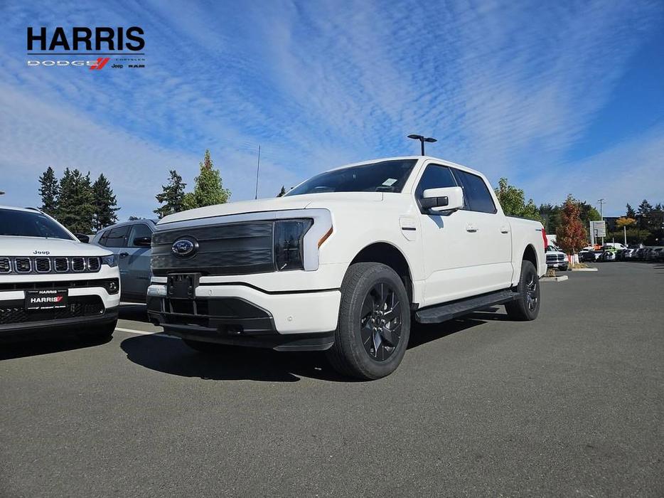 2023 Ford F-150 Lightning LARIAT 4WD SuperCrew 5.5' Box | No Reported Accidents! display photo