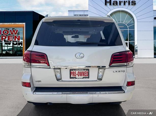 2015 Lexus LX 570 4WD 4DR Sport | Bluetooth Connectivity | Collision Warning! image 5