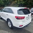 2019 KIA  Sorento LX thumbnail image 6