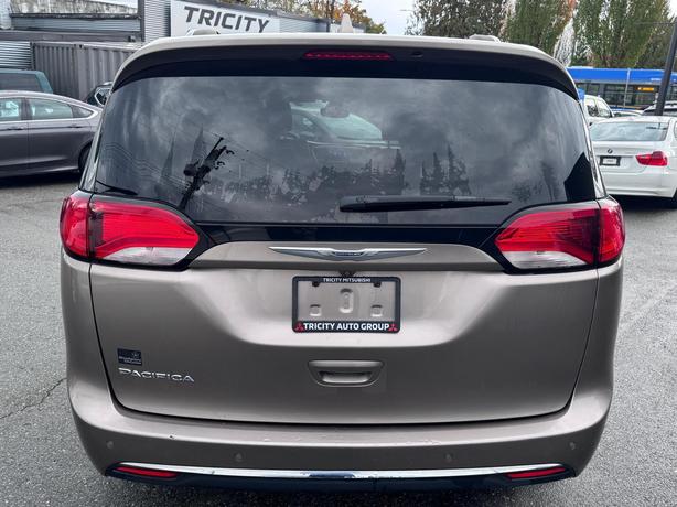 2017 Chrysler Pacifica 4dr Wgn Touring-L Plus image 4