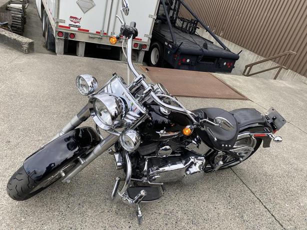 2008 Harley-Davidson FLSTFI Softail Motorcycle image 2