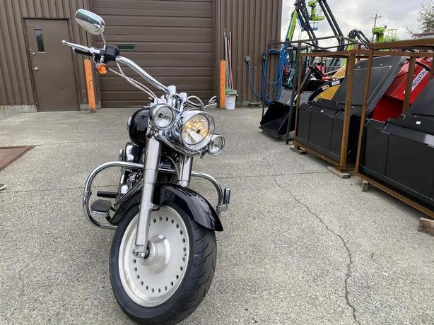 2008 Harley-Davidson FLSTFI Softail Motorcycle image 4