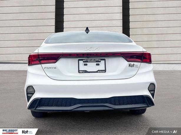 2022 Kia Forte LX image 5