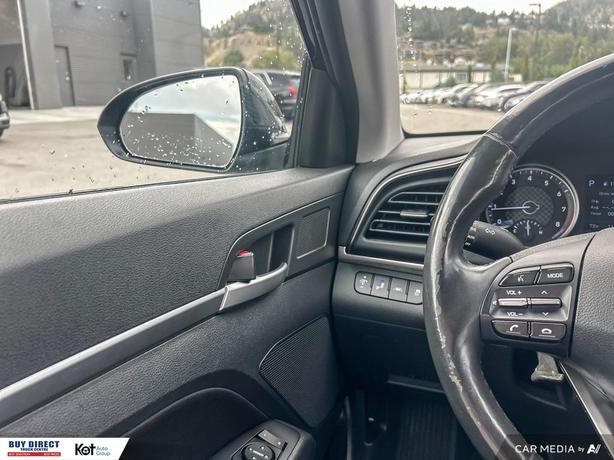 2019 Hyundai Elantra Preferred image 8